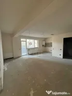 Apartament 3 camere semidecomandat zona Urusagului