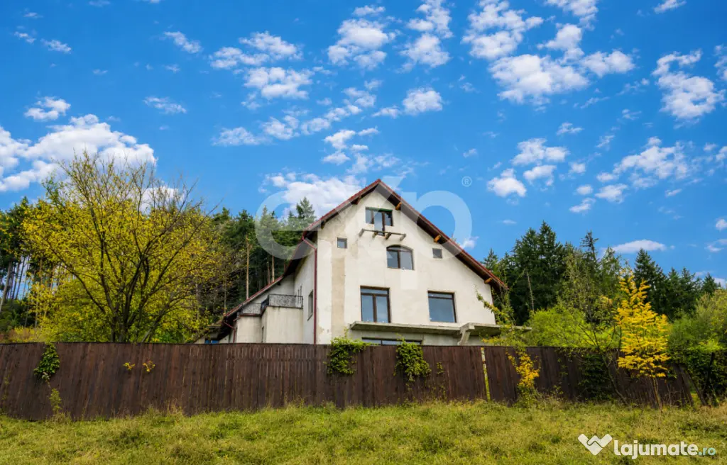 Vilă lângă pădure, cu vedere panoramică spre oraș | S?