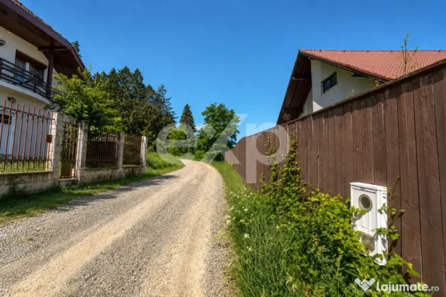 Vilă lângă pădure, cu vedere panoramică spre oraș | S?