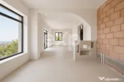 Vilă lângă pădure, cu vedere panoramică spre oraș | S? 