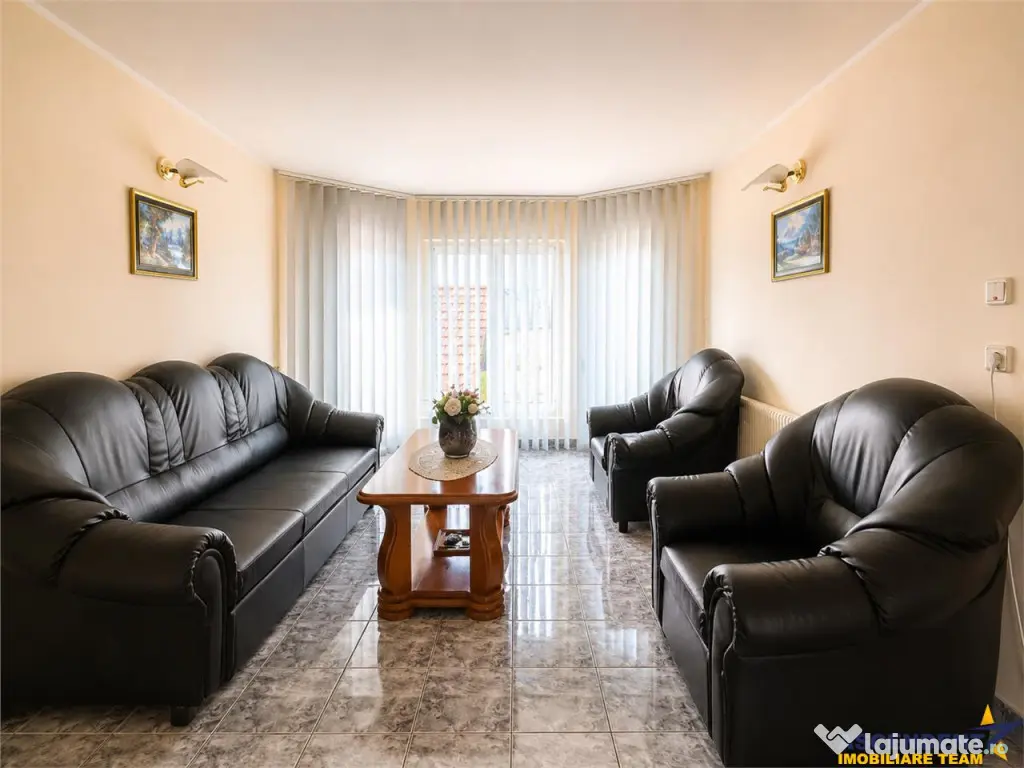 Casa spatioasa Spatiu Comercial 50 mp garaj teren 1.000 m