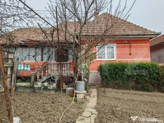 Casa de vanzare, 168 mp, zona Ludus