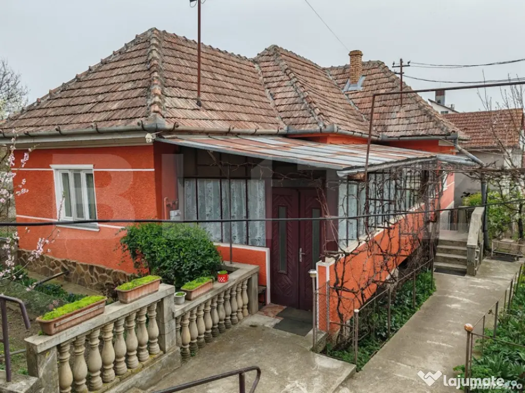 Casa de vanzare, 168 mp, zona Ludus