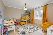 Casă 4 camere / două băi (mobilată și utilată) 860 ...