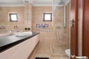 Casă 4 camere / două băi (mobilată și utilată) 860 ...