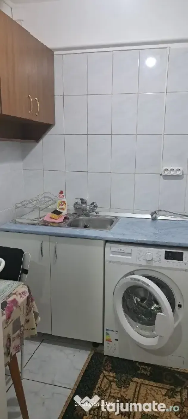 Închiriez garsonieră
