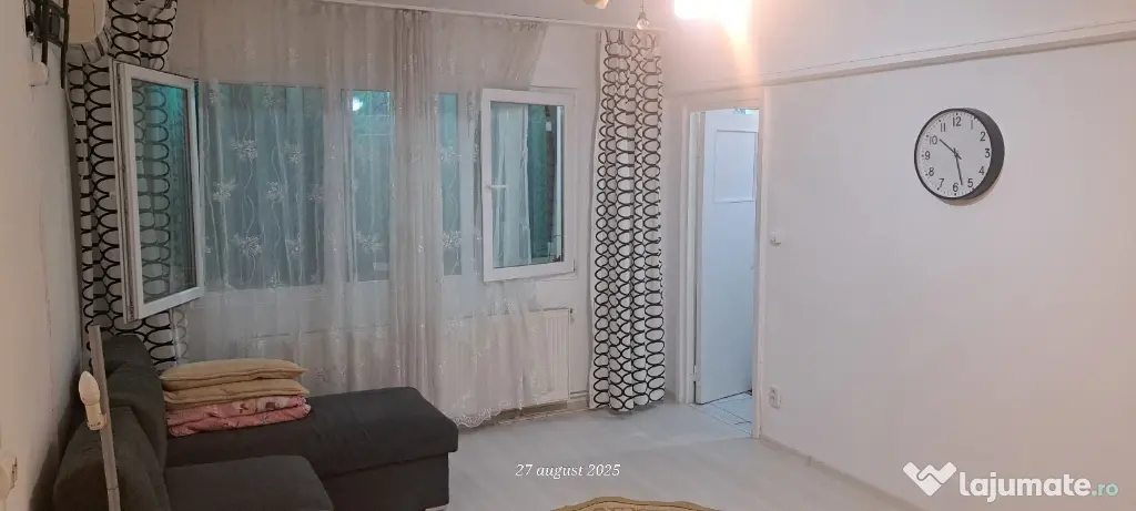 Închiriez garsonieră