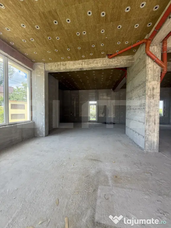 Spațiu comercial stradal - finisare la cerere, 180 mp, zona