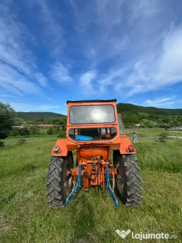 Tractor u650