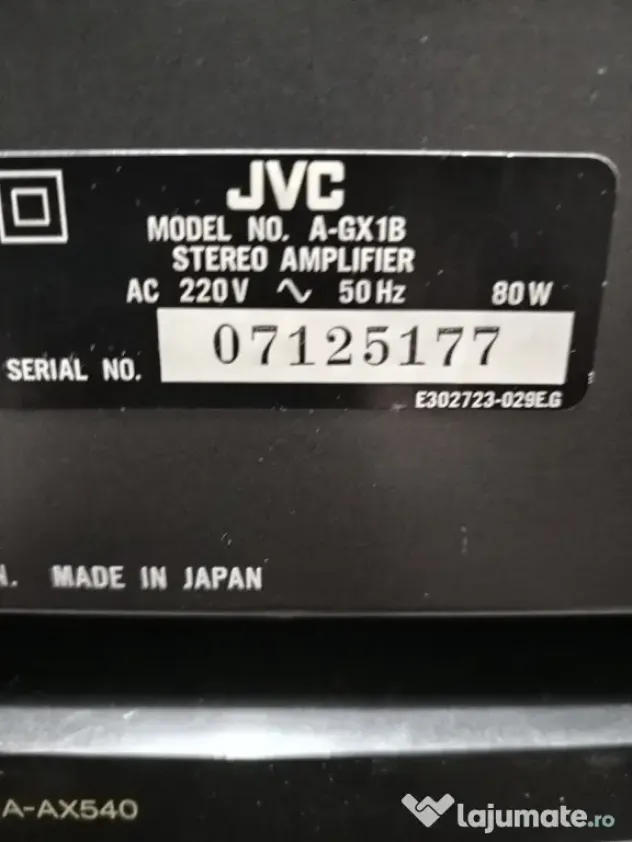 Linie audio JVC japoneză amplituner