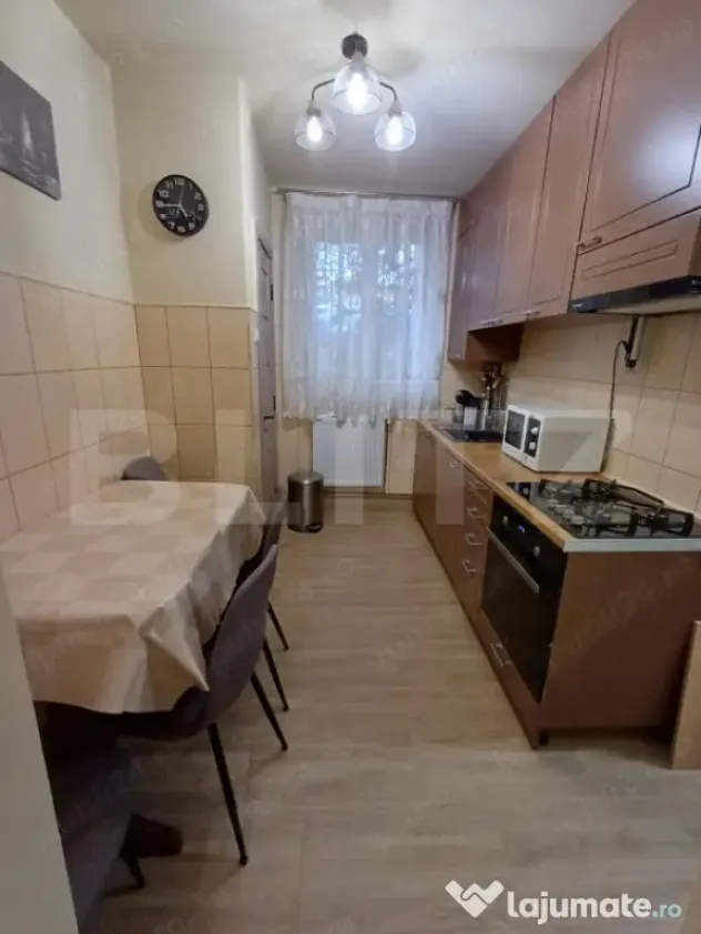 Apartament cu 3 camere decomandate | Parcare | Zona Iulius M