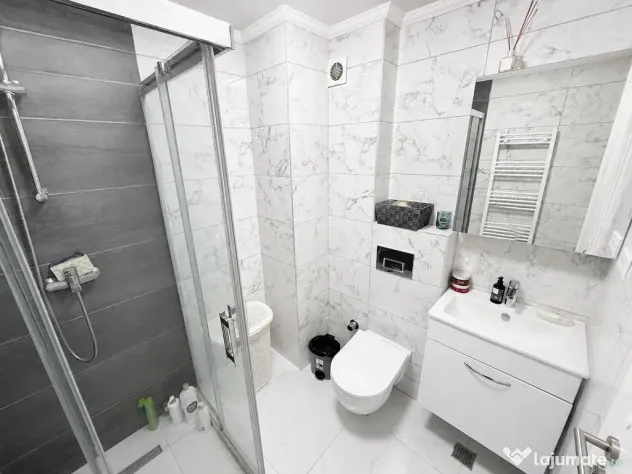 Apartament 3 camere zona Energia
