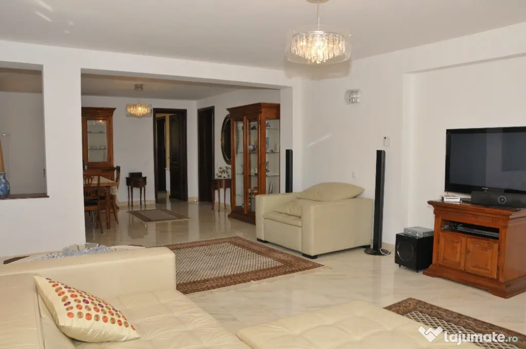 Vilă de Lux Excepțională în Popești-Leordeni | 500 mp Utili – 900 mp T