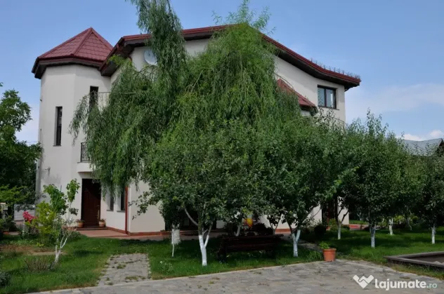 Vilă de Lux Excepțională în Popești-Leordeni | 500 mp Utili – 900 mp T