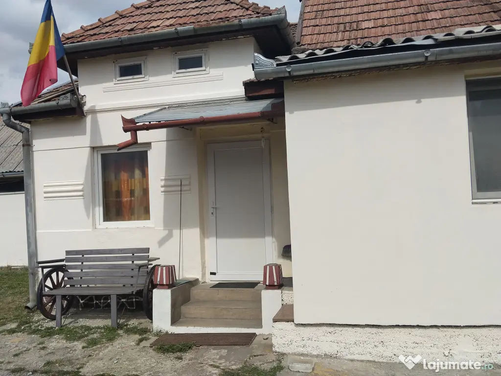 Casa de vanzare cu 5 camere