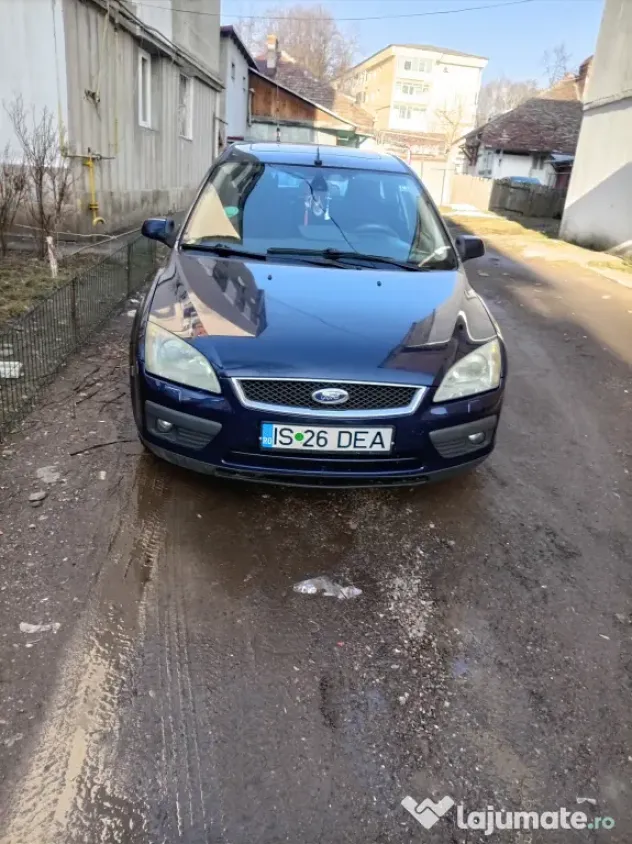 Vând Ford focus 2