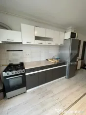 Apartament 2 camere, 47 mp, etaj intermediar, parcare, zona