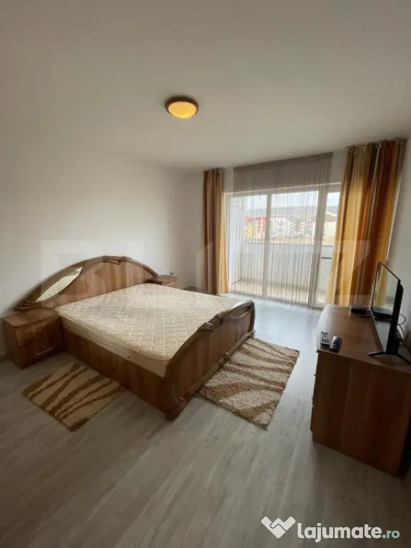 Apartament 2 camere, 47 mp, etaj intermediar, parcare, zona