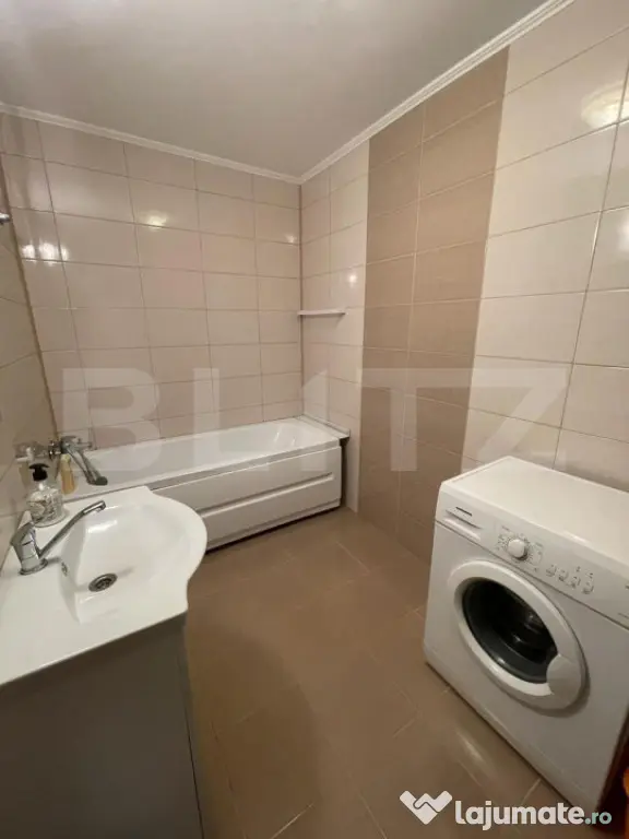Apartament 2 camere, 47 mp, etaj intermediar, parcare, zona