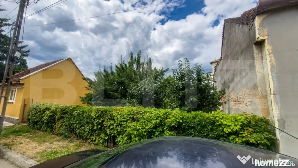 Casa cu 2 camere de vanzare, 50 mp, teren 335 mp, strada Mar