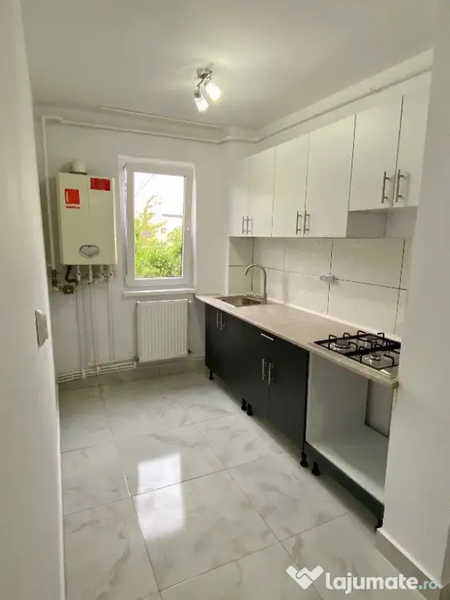 Apartament 2 cam etaj 1 recent renovat