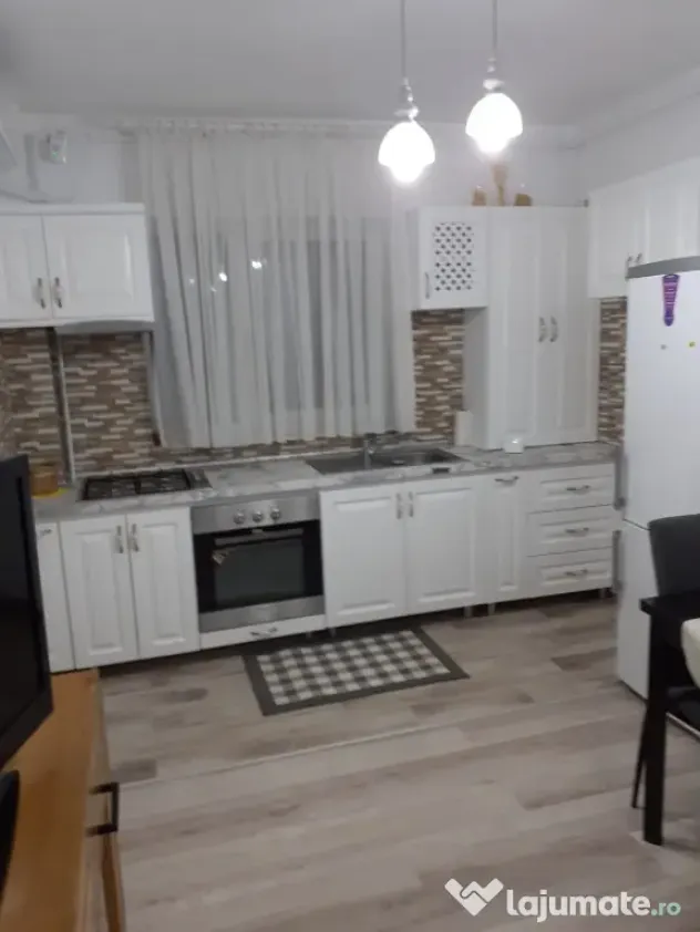 Închiriere - Studio + Loc de parcare acoperit Sector 4