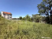 Teren intravilan 4.542 mp la principală, front 37 m, Leamn 