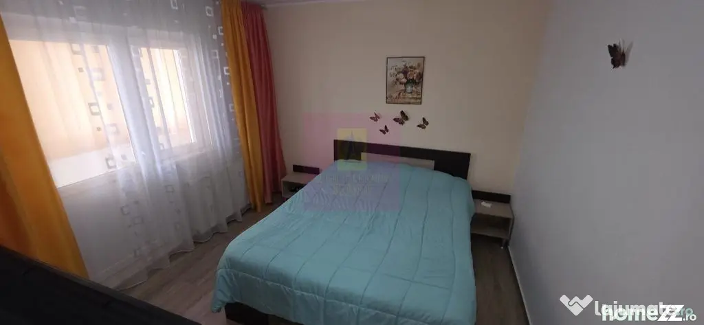 Apartamnet cu 3 camere de vanzare in Campina, Central