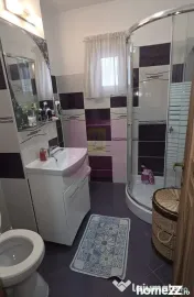 Apartamnet cu 3 camere de vanzare in Campina, Central 