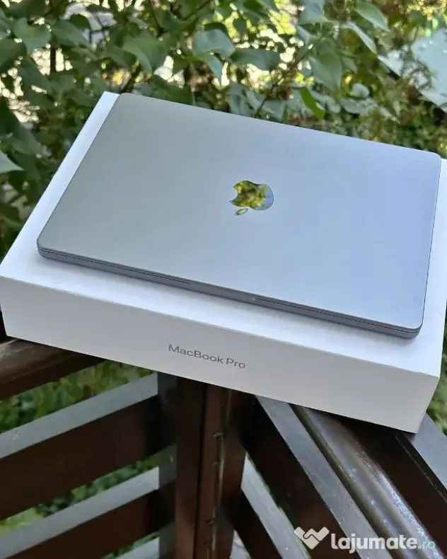 Laptop Apple MacBook Pro 14" M3 / 512GB SSD / 8GB RAM - Ca Nou la Cutie