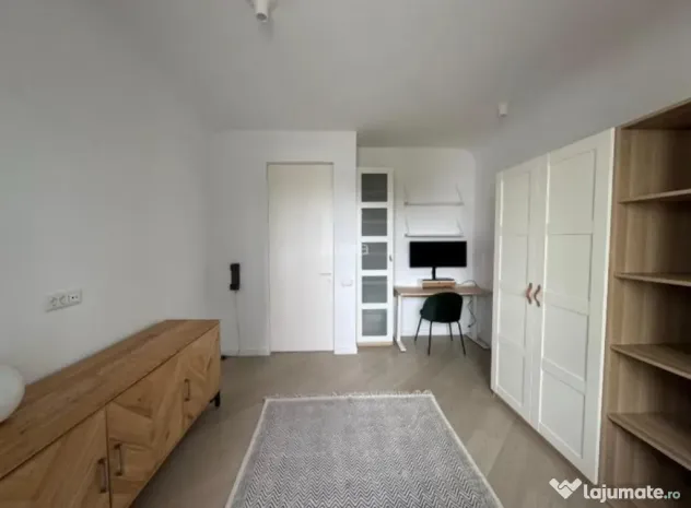 Apartament 3 camere decomandat Cortina North - loc parcare inclus