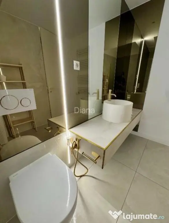 Apartament 3 camere decomandat Cortina North - loc parcare inclus