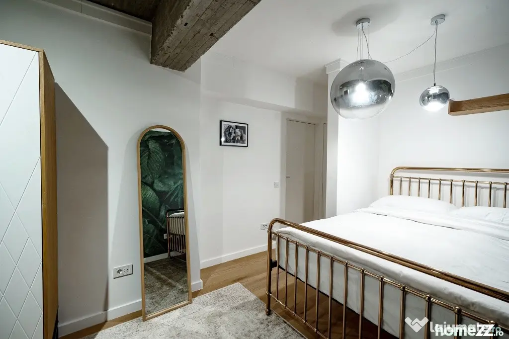 Vand Apartament 3 Camere Cladirea Stela, Nicolae Balcescu 80A