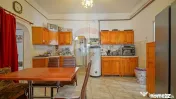Casă/Pensiune cu locuință separată - Casa Terzea - Co...