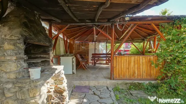 Casă/Pensiune cu locuință separată - Casa Terzea - Co... - Rasnov (Brasov)