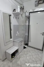 Apartament 3 camere decomandat etaj1/ Berceni
