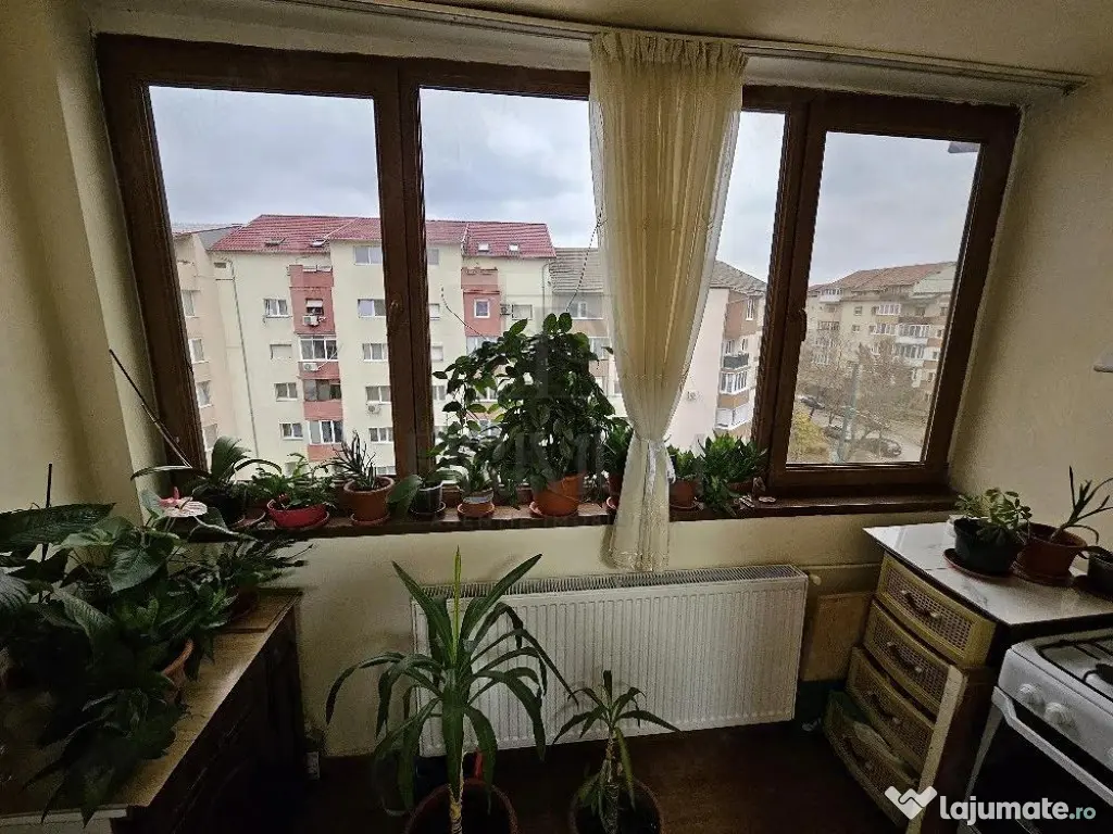 SOARELUI - 3 CAMERE - 2 BAI - DECOMANDAT - CLIMA
