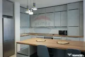 De închiriat apartament modern cu 3 camere | Luceafărul... 