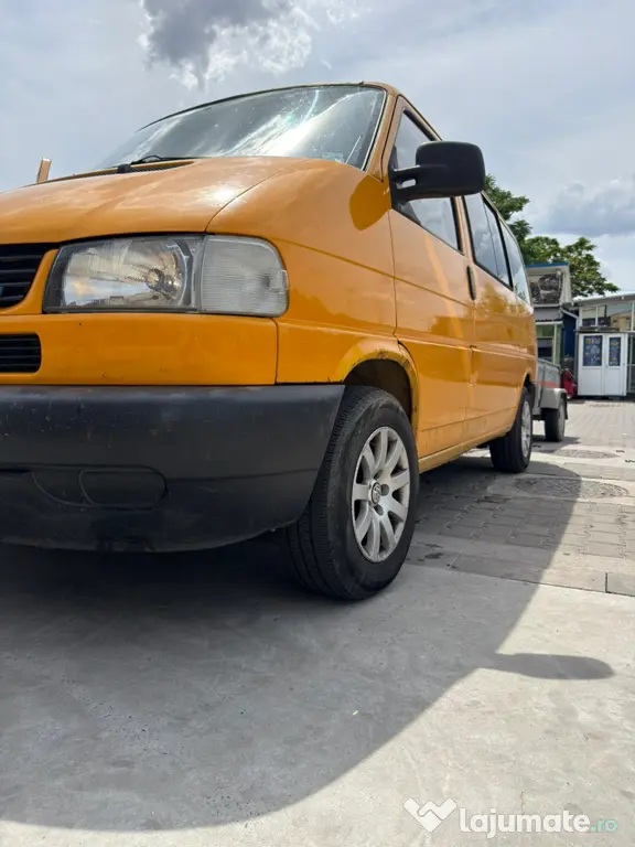 Vând T4