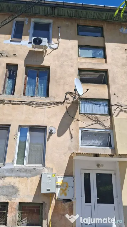 Vind garsonieră