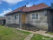 Casa in Cornesti jud Cluj cu tern aferent 4200mp 