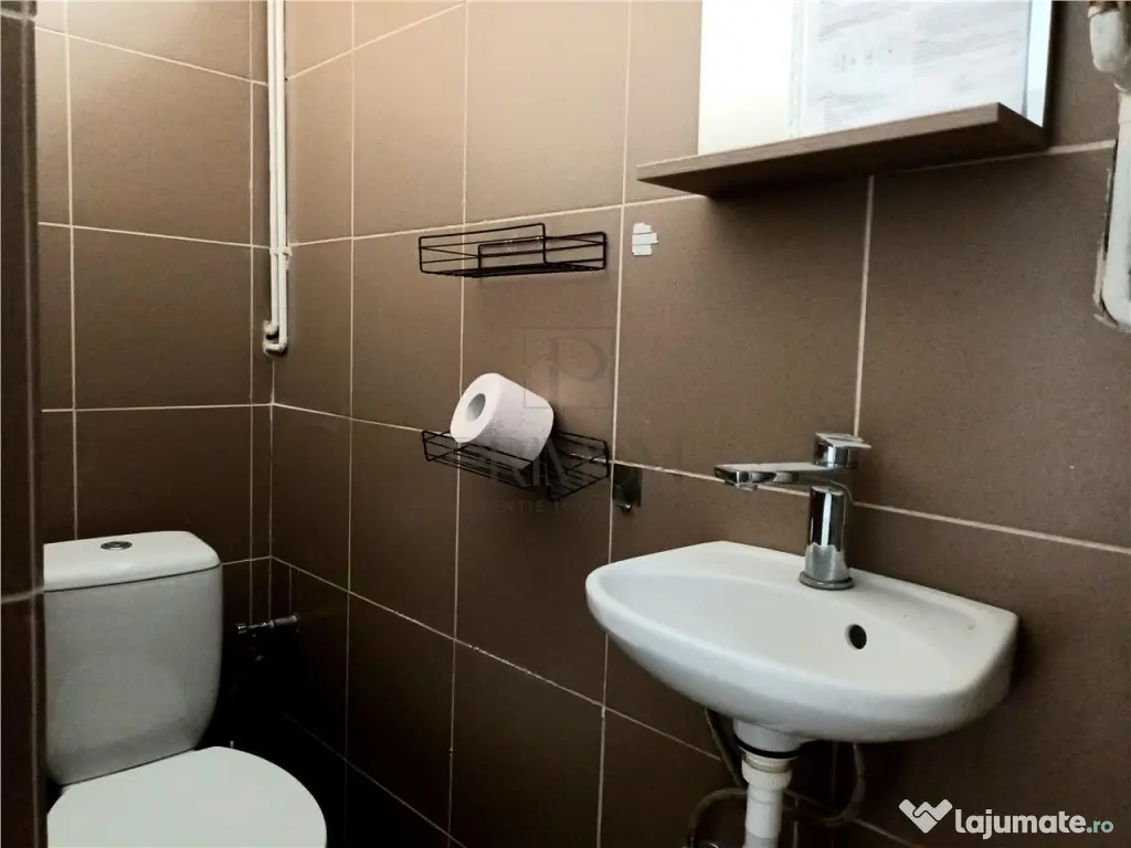Spatiu comercial SAD, vitrina mare - Lipovei