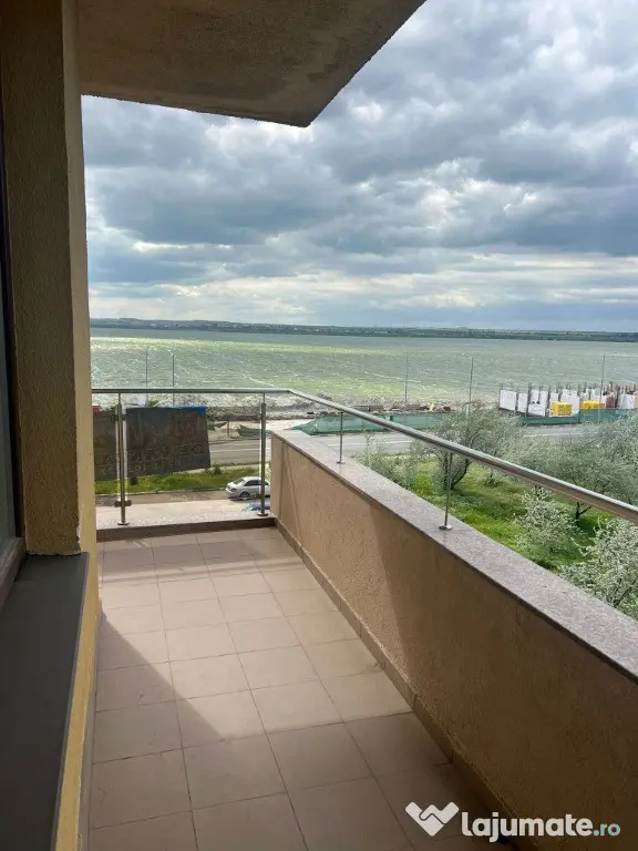 DE VÂNZARE APARTAMENT 3 CAMERE ZONA CLUBURI MAMAIA