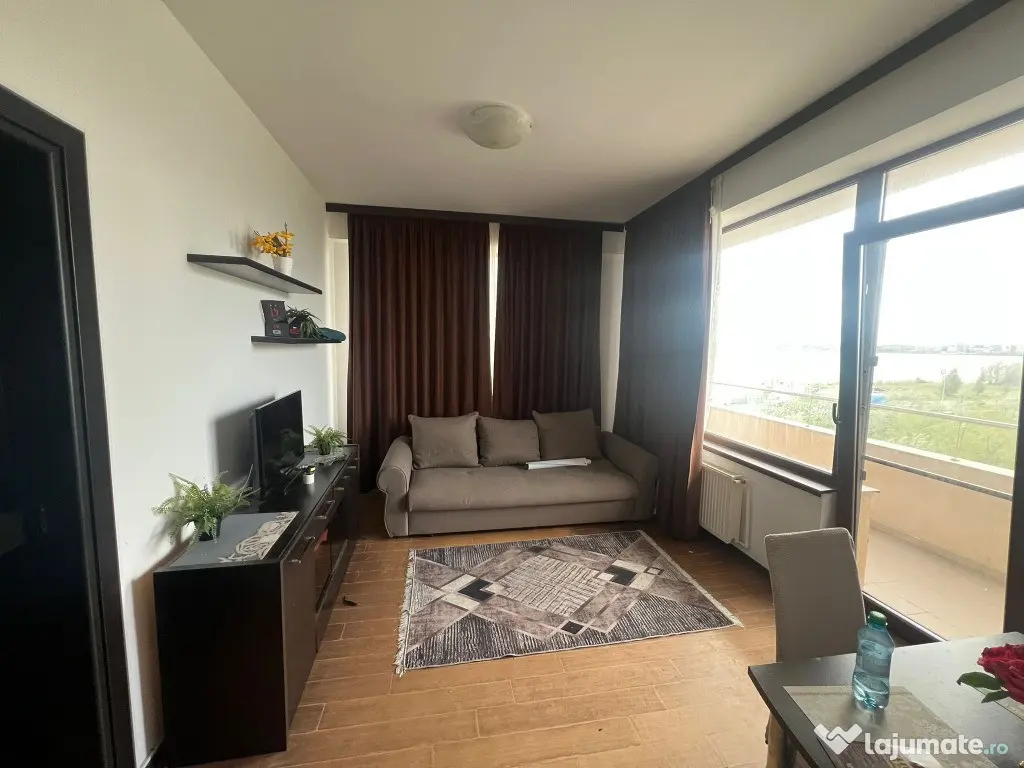 DE VÂNZARE APARTAMENT 3 CAMERE ZONA CLUBURI MAMAIA