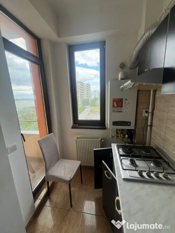 DE VÂNZARE APARTAMENT 3 CAMERE ZONA CLUBURI MAMAIA