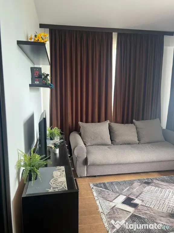 DE VÂNZARE APARTAMENT 3 CAMERE ZONA CLUBURI MAMAIA