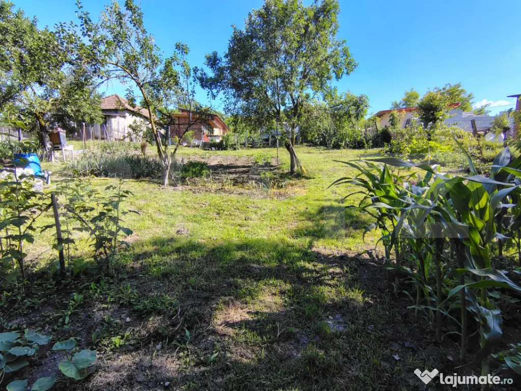 Casa individuala 70 mp, teren 926 mp, in Gădălin, Comuna J