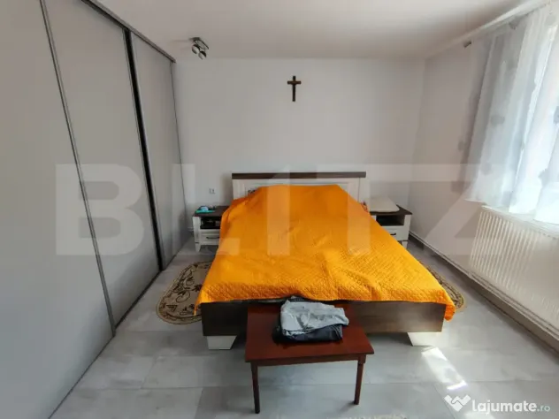 Casa individuala 70 mp, teren 926 mp, in Gădălin, Comuna J