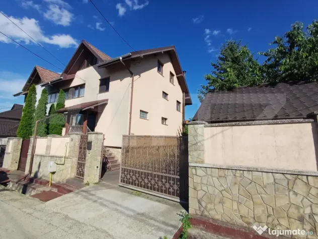 Vila premium, 5 camere, 281 mp, Sf. Ilie, zona Obcini