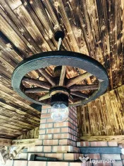 Candelabre si lustre decor rustic 